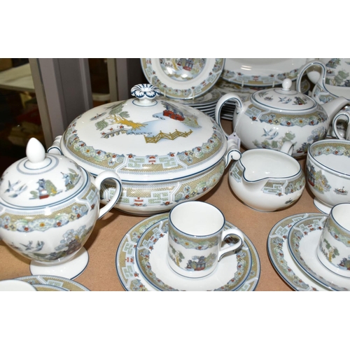 687 - A SEVENTY FIVE PIECE WEDGWOOD CHINESE LEGEND DINNER SERVICE, comprising a coffee pot, a teapot, two ... 