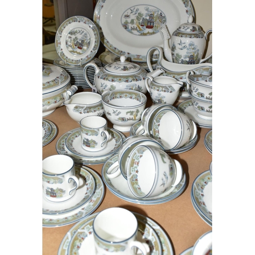 687 - A SEVENTY FIVE PIECE WEDGWOOD CHINESE LEGEND DINNER SERVICE, comprising a coffee pot, a teapot, two ... 