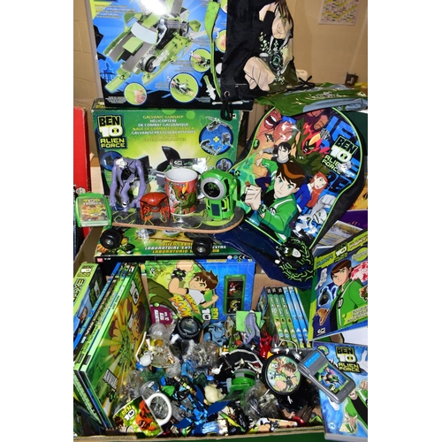 701 - A COLLECTION  OF BEN 10 ALIEN FORCE TOYS AND COLLECTABLES, to include boxed Bandai Kevin Levin's Act... 