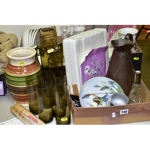 748 - TWO BOXES AND LOOSE CERAMICS, GLASSWARES AND SUNDRY ITEMS, to include a pair of Mason's Chartreuse c... 