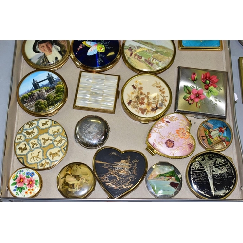 753 - A BOX OF THIRTY POWDER COMPACTS, to include a boxed Cozy compact printed with cherry blossom, an art... 