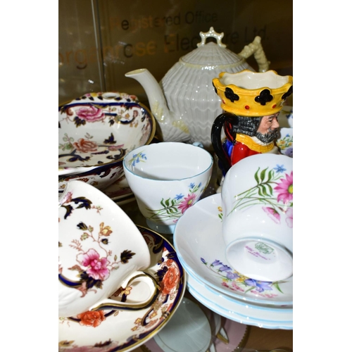 756 - A GROUP OF CERAMICS, to include a thirteen piece Shelley Wild Flowers part tea set comprising four t... 