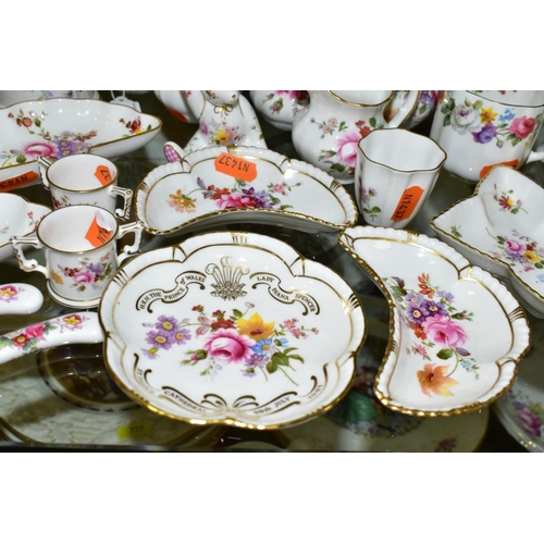 775 - A QUANTITY OF ROYAL CROWN DERBY 'DERBY POSIES' GIFTWARES ETC, backstamps vary, approximately thirty ... 