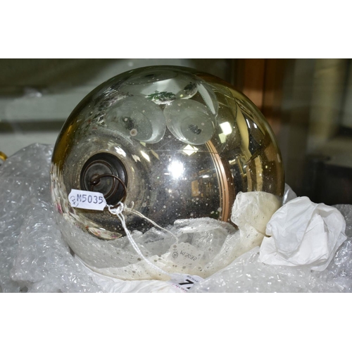 776 - A VINTAGE SILVER COLOURED WITCHES BALL with metal mount and hanging loop (Condition report: good wit... 