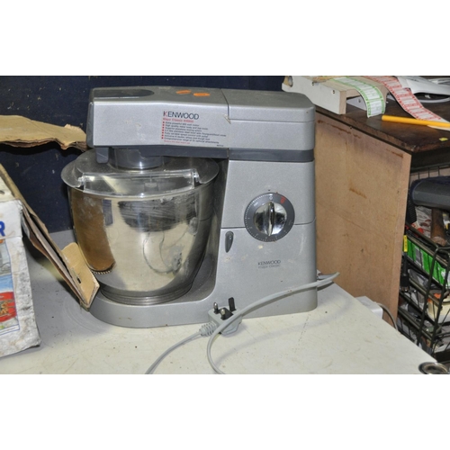 1331 - A KENWOOD MAJOR CLASSIC KM800 FOOD PROCESSOR (PAT fail due to stripped cable insulation but working,... 