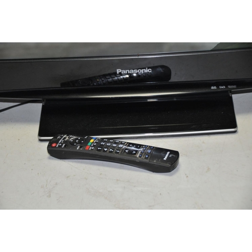 1340 - A PANASONIC VIERA TX-32LZD81 32in TV with remote (PAT pass and working)