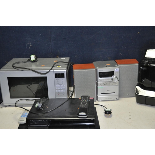 1349 - SIX ITEMS OF HOUSEHOLD ELECTRICALS comprising of a Sony CMT-NEZ7 dab mini hi fi, a Humax PVR-9300T w... 