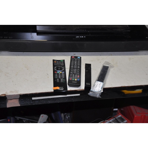 1352 - A SONY KDL-40HX803 40in TV with remote, a Sony HT-XT1 soundbar with two remotes and an Alba 24Iin LE... 