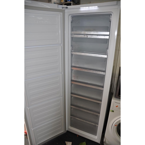 1379 - A GRUNDIG OFN13810W tall/larder freezer (PAT pass and working at -21)