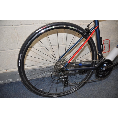 1380 - A SPECIALISED ALLEZ SPORT RACE BIKE 16 speed shimano gears, axis pivot brakes, frame height 21in (in... 