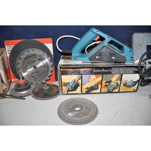 1386 - THREE BLACK AND DECKER HANDTOOLS to include a Black and Decker KA22OE hand sander, a Black and Decke... 