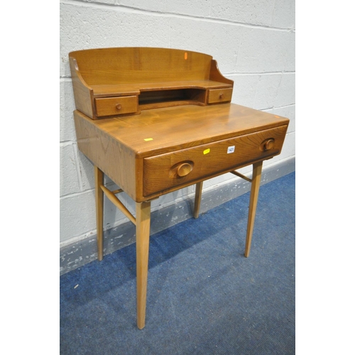 1431 - AN ERCOL MID CENTURY ELM AND BEECH MODEL 439 WRITING DESK, with two small drawers to top and a longe... 