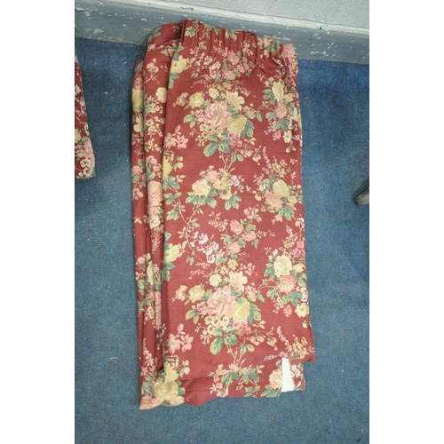 1581 - TWO PAIRS OF RED AND FLORAL CURTAINS, largest drop 220cm x width 124cm