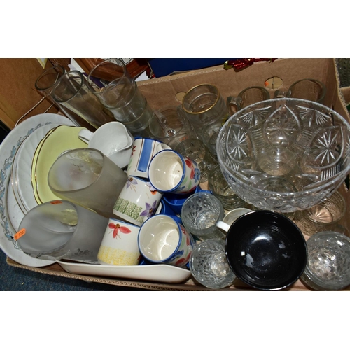 600 - FOUR BOXES AND LOOSE SUNDRY ITEMS ETC, to include a 18 inch stainless fish kettle, brass oil lamp wi... 