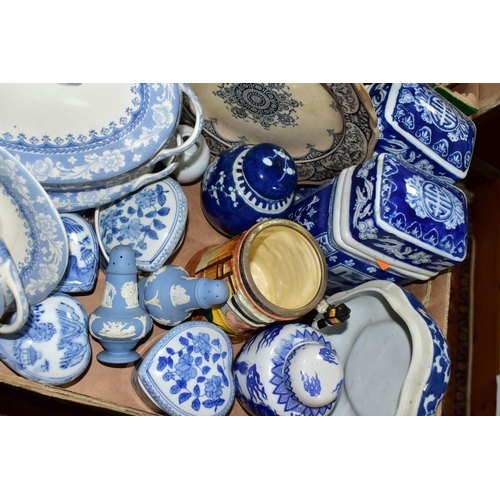 601 - TWO BOXES AND LOOSE CERAMICS ETC, to include Denby 'Colonial blue' dinner, side plates, bowls and tu... 