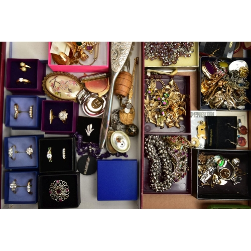 101 - TWO BOXES OF ASSORTED COSTUME JEWELLERY, to include pieces such as yellow and white metal costume ch... 