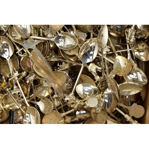 103 - A BOX OF ASSORTED WHITE METAL COLLECTABLE TEASPOONS, large quantity of unpackaged collectable teaspo... 