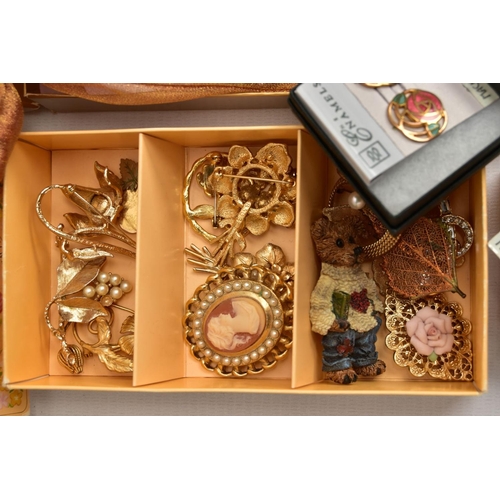 118 - A BOX OF ASSORTED WATCHES AND JEWELLERY,  to include seven ladies wrist watches, names to include Ro... 