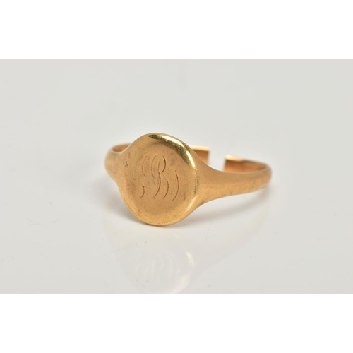 49 - AN AF 18CT GOLD SIGNET RING, oval signet with worn engraved initials, tapered plain polished split s... 