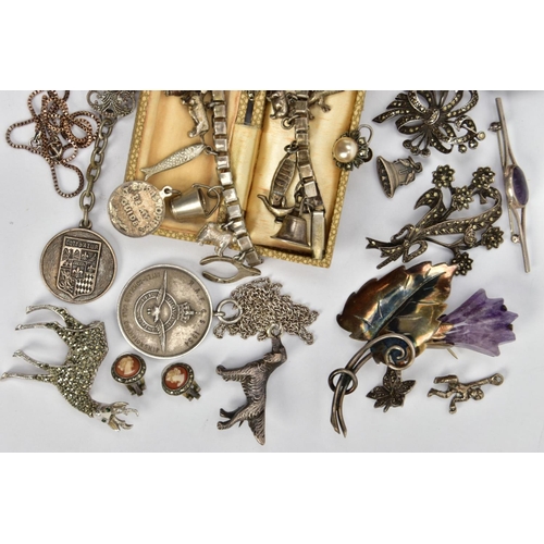 66 - A BAG OF SILVER AND WHITE METAL JEWELLERY, to include a wide hinged bangle engrave with a floral and... 