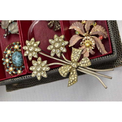 79 - A BOX OF COSTUME JEWELLERY AND A GOLD PLATED POCKET WATCH, snake skin effect jewellery box with cont... 