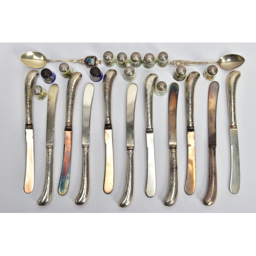 87 - A BOX OF ASSORTED SILVER AND WHITE METAL ITEMS, to include eleven silver handled butter knives, hall... 