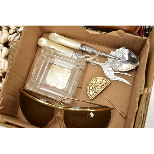 99 - A BOX OF ASSORTED ITEMS, to include a silver and mother of pearl bread fork, hallmarked 'Robert Prin... 