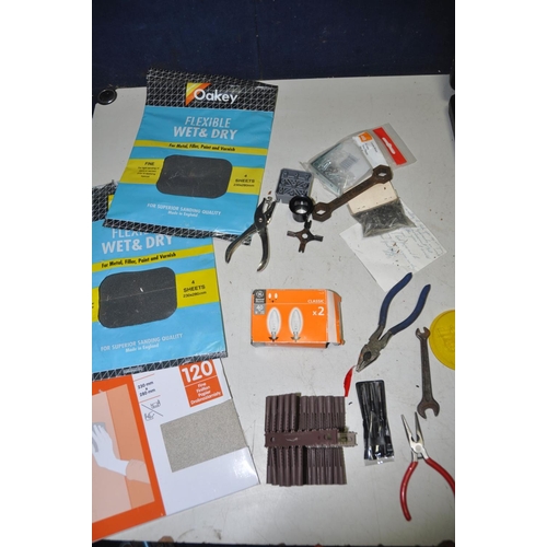 1251 - A SELECTION OF TOOLS AND SPARES to include a multipurpose electric sharpener, a VonHaus rotary multi... 