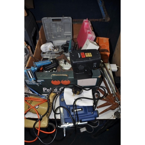 1306 - A TOOLBOX, STEP BOX AND A TRAY CONTAINING TOOLS including a an Einhell 18v drill with one battery an... 