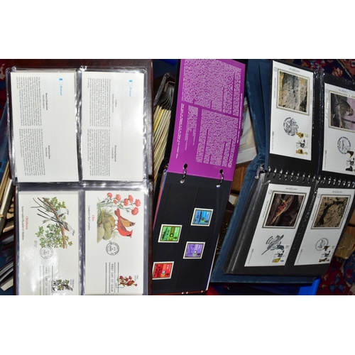 425 - A LARGE COLLECTION OF FIRST DAY COVERS AND STAMP COVERS 1970'S - 1990'S, in two plastic containers m... 