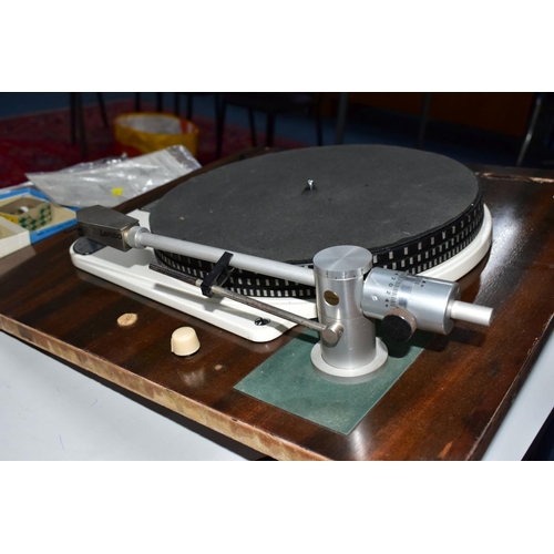 441 - A GARRARD 301 TRANSCRIPTION TURNTABLE, Schedule No 51400/2, Serial No 58451 mounted to a recent plin... 