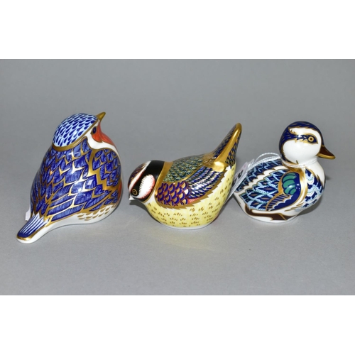 449 - THREE ROYAL CROWN DERBY PAPERWEIGHTS, comprising a Duckling, a Robin and a Blue Tit, all first quali... 