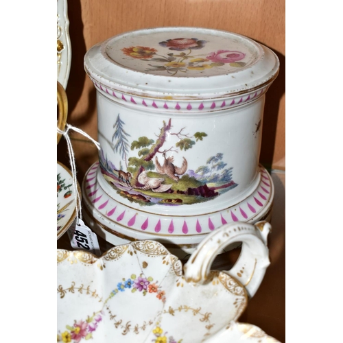 452 - A SMALL GROUP OF 19TH AND EARLY 20TH CENTURY CONTINENTAL PORCELAIN, comprising a 19th century twin h... 