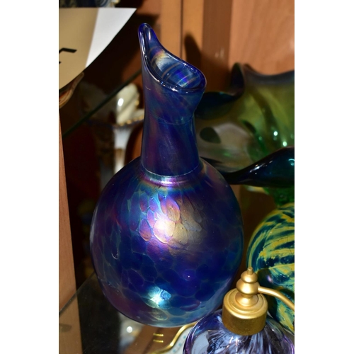 456 - A GROUP OF COLOURED GLASSWARES, to include an iridescent green bud vase with bulbous neck, in Loetz ... 