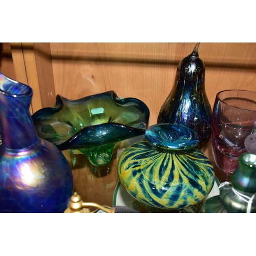 456 - A GROUP OF COLOURED GLASSWARES, to include an iridescent green bud vase with bulbous neck, in Loetz ... 