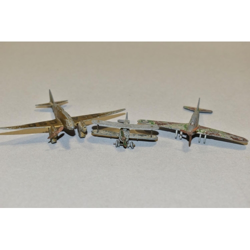 528 - THREE PRE-WAR/WWII DINKY TOYS AIRCRAFT, De Havilland 'Comet', in gold with registration G-ACSR, vers... 