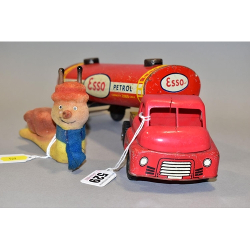 529 - AN UNBOXED WELLS BRIMTOY WELSOTOYS TINPLATE AND PLASTIC FRICTION DRIVE BEDFORD S TYPE ARTICULATED ES... 