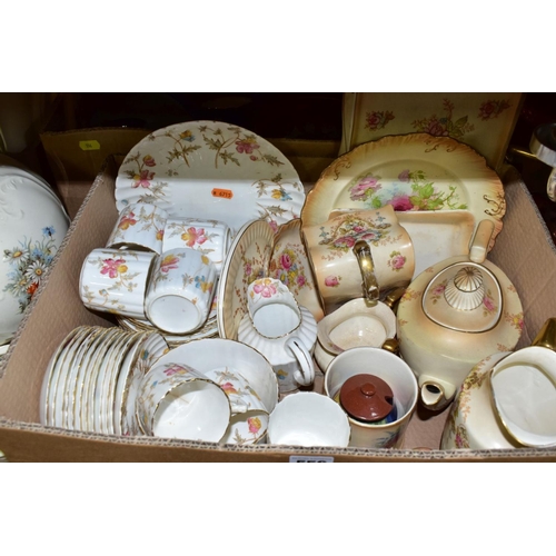 556 - THREE BOXES AND LOOSE CERAMICS, to include Crown Devon blush ivory pieces including a Spring pattern... 