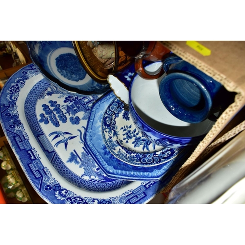 556 - THREE BOXES AND LOOSE CERAMICS, to include Crown Devon blush ivory pieces including a Spring pattern... 