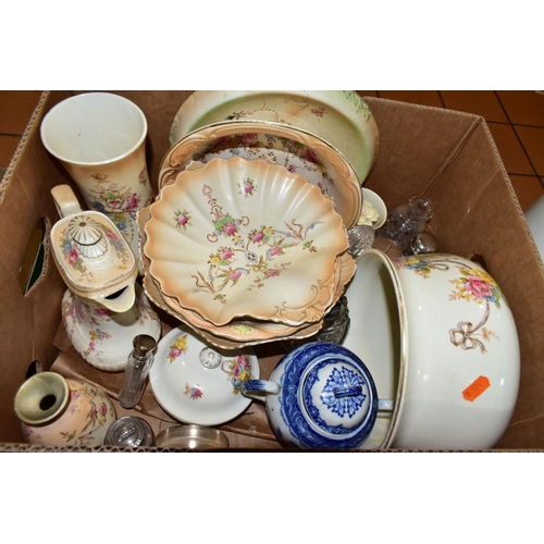 558 - TWO BOXES AND LOOSE CERAMICS AND GLASSWARES, to include a Crown Devon wash set, a pair of Shelley va... 