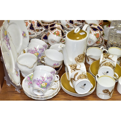 567 - A GROUP OF CERAMIC TEA SETS AND SUNDRY ITEMS, to include a fifteen piece Wedgwood Susie Cooper desig... 