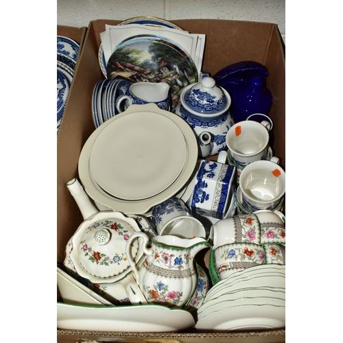 576 - FOUR BOXES AND LOOSE CERAMICS AND GLASSWARES, to include over eighty pieces of Willow pattern tea an... 