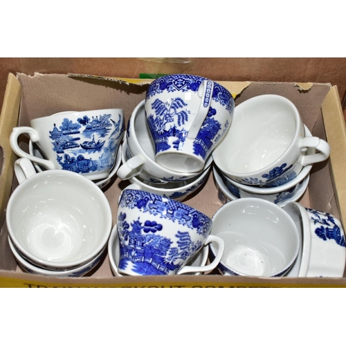 576 - FOUR BOXES AND LOOSE CERAMICS AND GLASSWARES, to include over eighty pieces of Willow pattern tea an... 