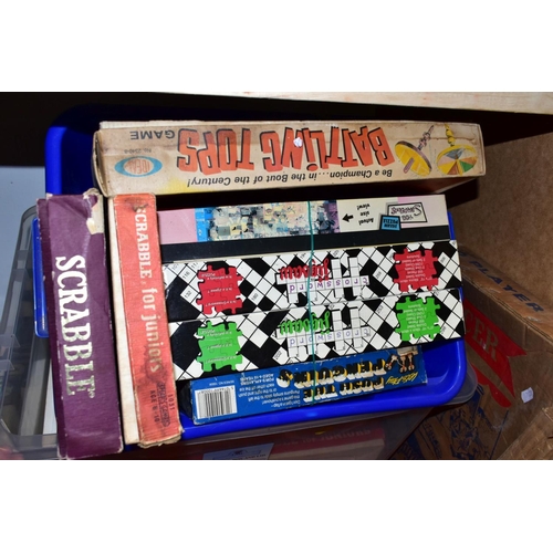 579 - FIVE BOXES AND LOOSE VINTAGE GAMES, to include a Kumbakatel bagatelle board, card games including Di... 