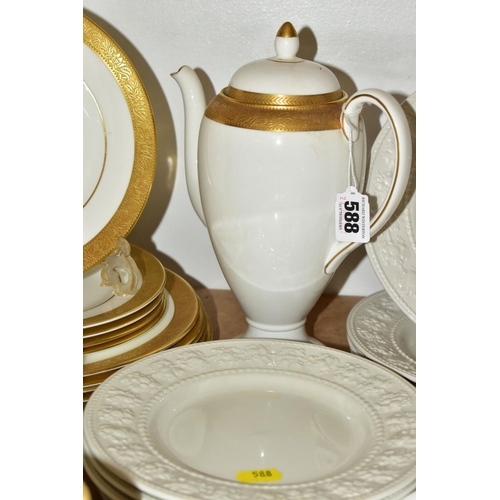 588 - A TWENTY NINE PIECE WEDGWOOD ASCOT PART DINNER SERVICE WITH OTHER WEDGWOOD DINNER WARES ETC, the Asc... 