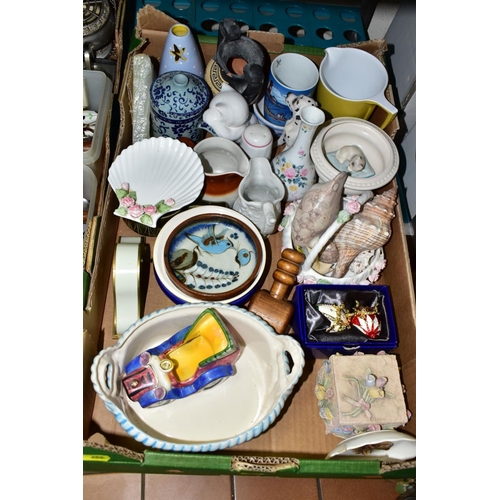 655 - FIVE BOXES CONTAINING CERAMICS, METALWARE, MARBLE ROLLING PIN, Christys of London hat size L, etc (5... 