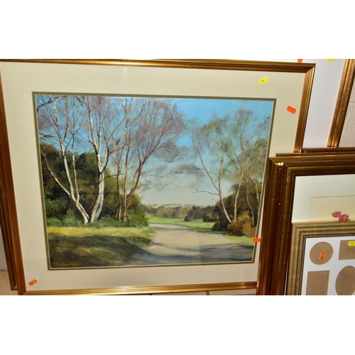 685 - PAINTINGS AND PRINTS, to include a landscape oil on paper by W.M Barsby dated 1983, approximate size... 