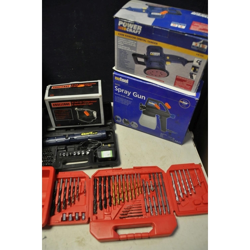 1279 - A SELECTION OF ELECTRICAL AND HANDTOOLS to include a Bosch PSB-700-RES corded drill, Power Craft PSD... 