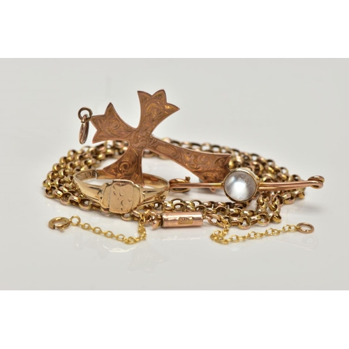 37 - AN ASSORTMENT OF EARLY 20TH CENTURY GOLD JEWELLERY, to include a yellow gold foliage detailed cross ... 