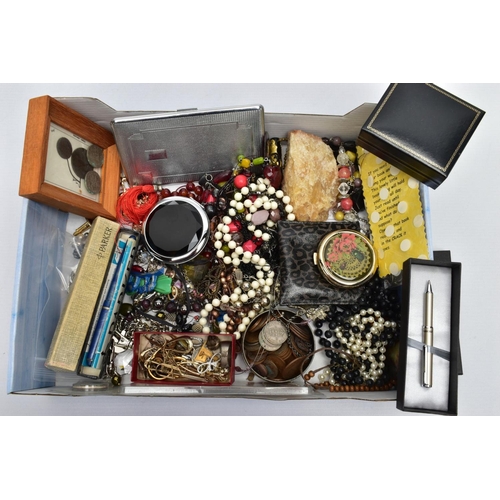 82 - A SELECTION OF COSTUME JEWELLERY AND NOVELTY ITEMS, to include a cased Vintage Parker fountain pen, ... 